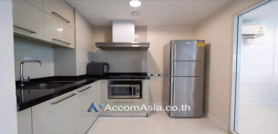 unit 3 Bedrooms  Condominium For Rent in Sukhumvit, Bangkok  near BTS Phrom Phong (1521517)