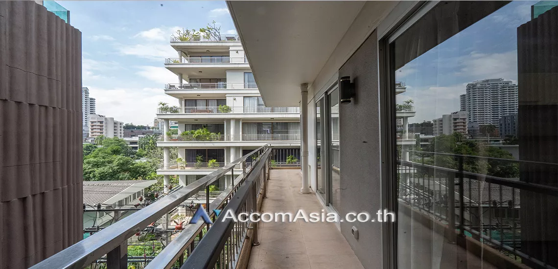 Big Balcony |  3 Bedrooms  Apartment For Rent in Sukhumvit, Bangkok  near BTS Asok - MRT Sukhumvit (1421522)