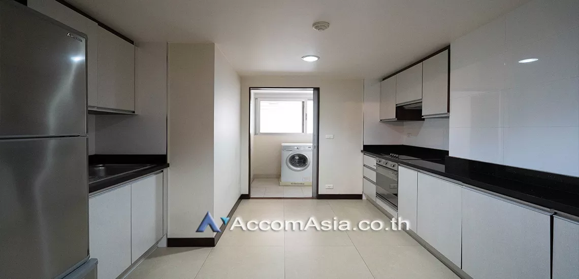 4  3 br Apartment For Rent in Sukhumvit ,Bangkok BTS Asok - MRT Sukhumvit at Peaceful residential 1421522