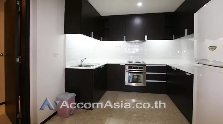 unit 2 Bedrooms  Condominium For Rent in Sukhumvit, Bangkok  near BTS Phrom Phong (1521530)