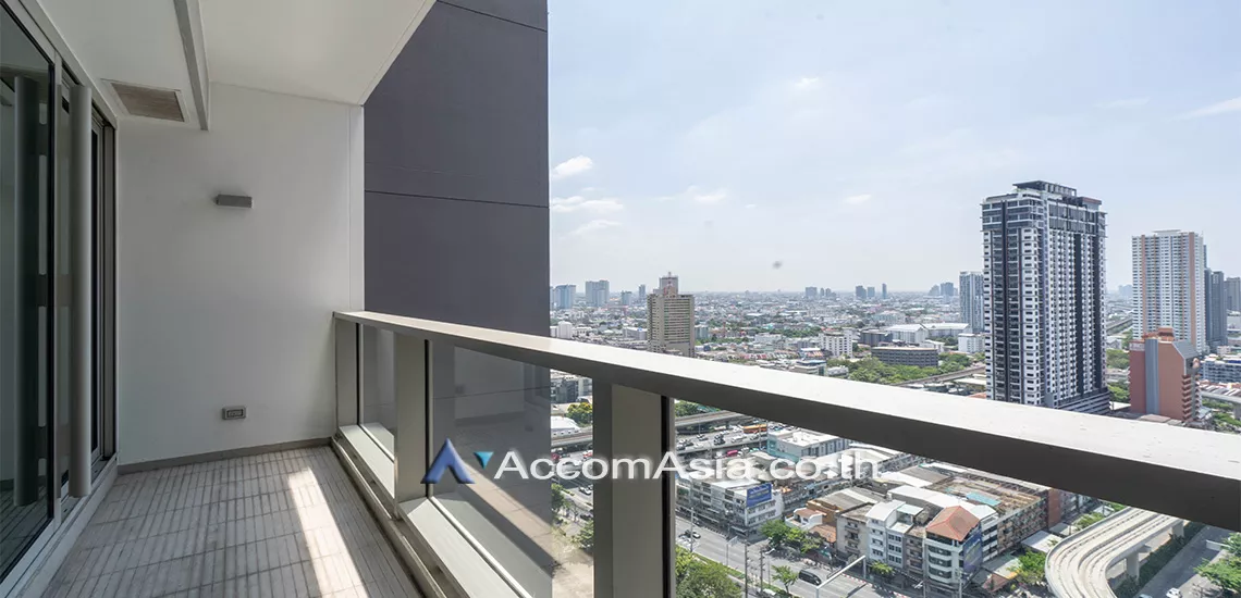 unit 1 Bedroom  Apartment For Rent in Charoen Nakhon, Bangkok  near BTS Krung Thon Buri (1521550)