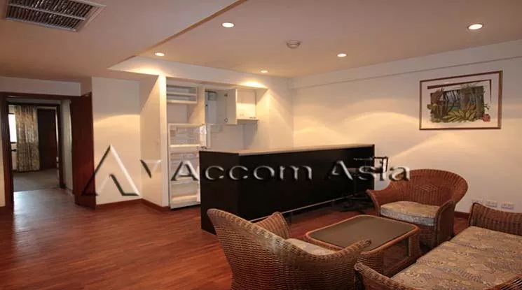  1 Bedroom  Condominium For Rent in Ploenchit, Bangkok  near BTS Chitlom (1521571)