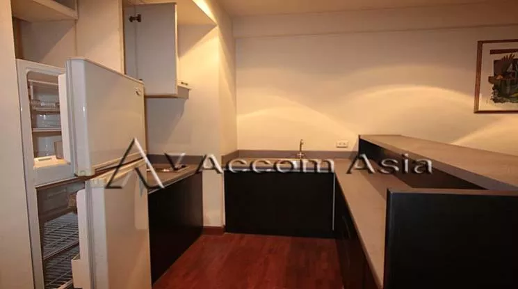 unit 1 Bedroom  Condominium For Rent in Ploenchit, Bangkok  near BTS Chitlom (1521571)