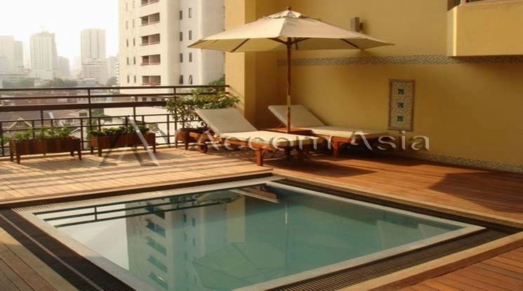 unit 2 Bedrooms  Condominium For Rent in Sukhumvit, Bangkok  near BTS Phrom Phong (20815)