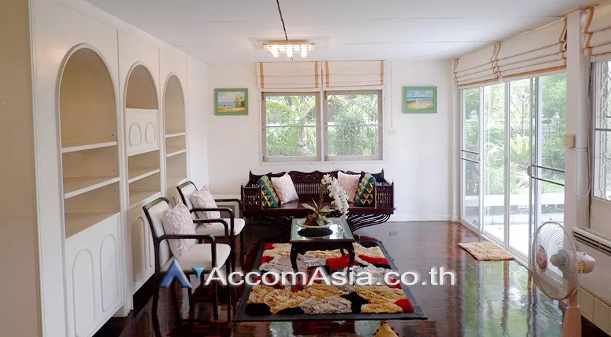 unitHome Office |  3 Bedrooms  House For Rent & Sale in Sukhumvit, Bangkok  near BTS Phra khanong (90349)