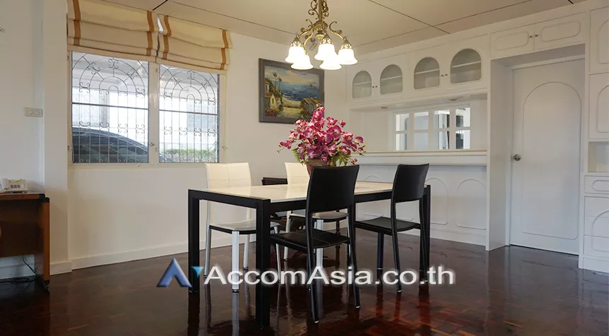 6  3 br House for rent and sale in Sukhumvit ,Bangkok BTS Phra khanong 90349
