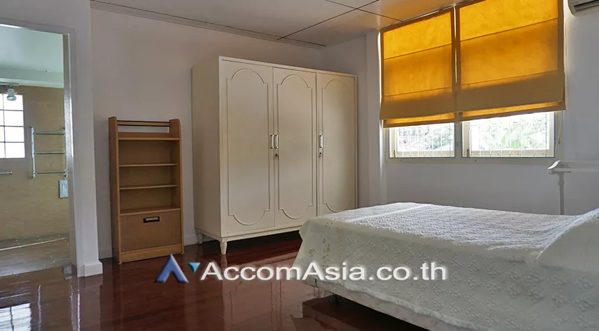 11  3 br House for rent and sale in Sukhumvit ,Bangkok BTS Phra khanong 90349