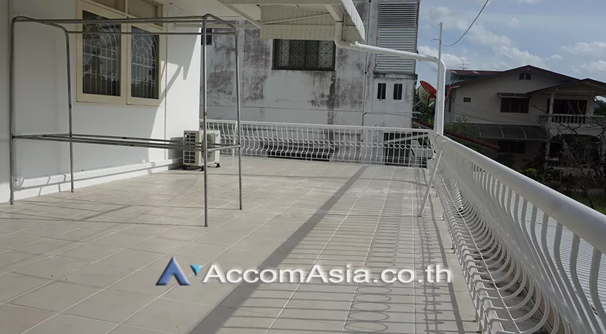 16  3 br House for rent and sale in Sukhumvit ,Bangkok BTS Phra khanong 90349