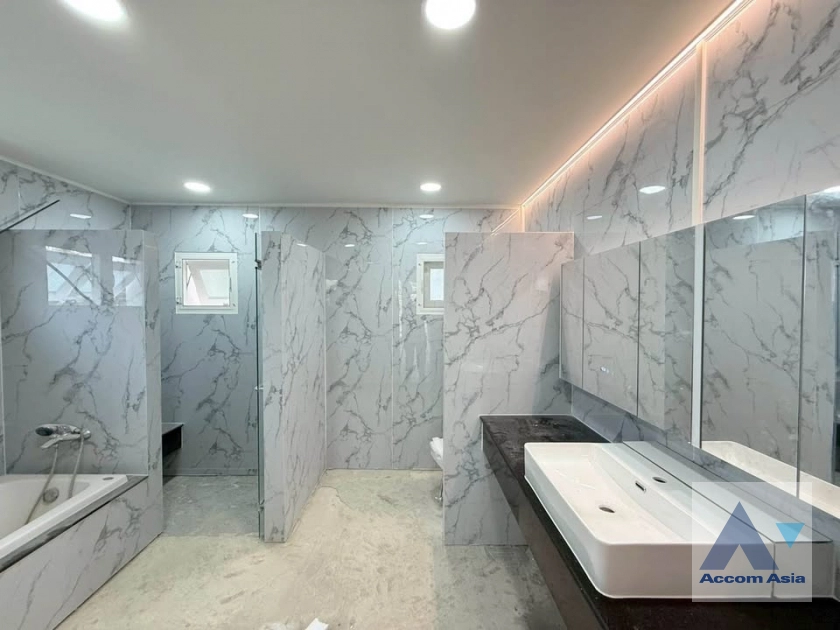 9  5 br Townhouse For Rent in Sukhumvit ,Bangkok BTS Ekkamai at City Plus 13000114