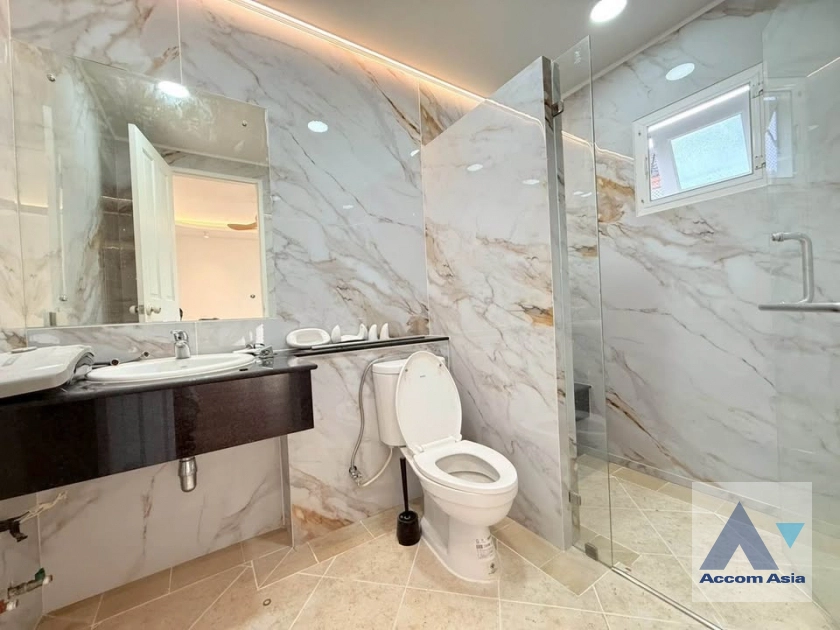 10  5 br Townhouse For Rent in Sukhumvit ,Bangkok BTS Ekkamai at City Plus 13000114