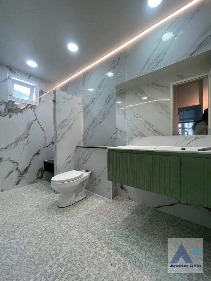 12  5 br Townhouse For Rent in Sukhumvit ,Bangkok BTS Ekkamai at City Plus 13000114