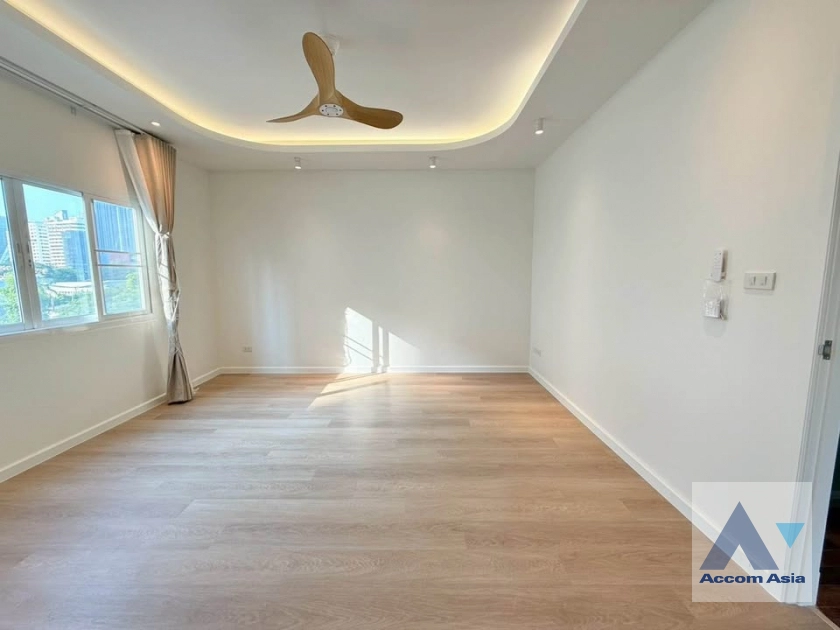 7  5 br Townhouse For Rent in Sukhumvit ,Bangkok BTS Ekkamai at City Plus 13000114