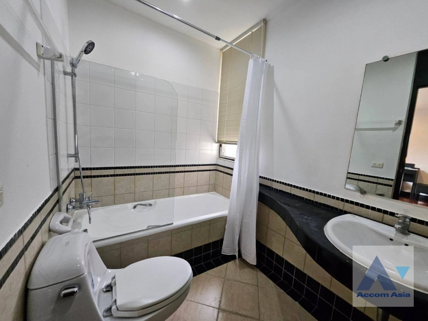 11  3 br Apartment for rent and sale in Sukhumvit ,Bangkok BTS Thong Lo at Pet-Friendly, Cozy and Serene Serviced Apartment in Thonglor 20819