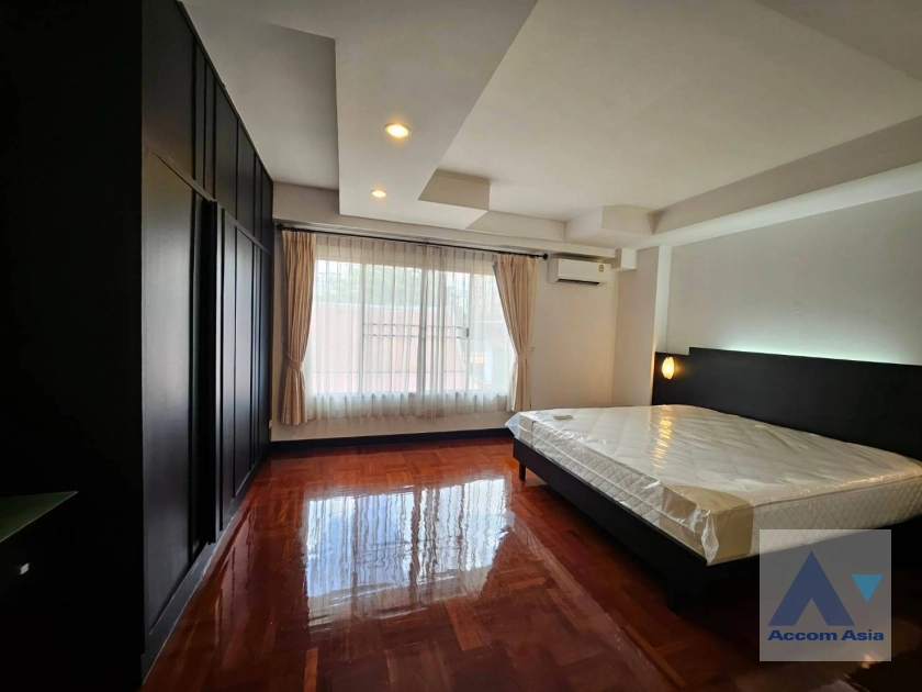 9  3 br Apartment for rent and sale in Sukhumvit ,Bangkok BTS Thong Lo at Pet-Friendly, Cozy and Serene Serviced Apartment in Thonglor 20819