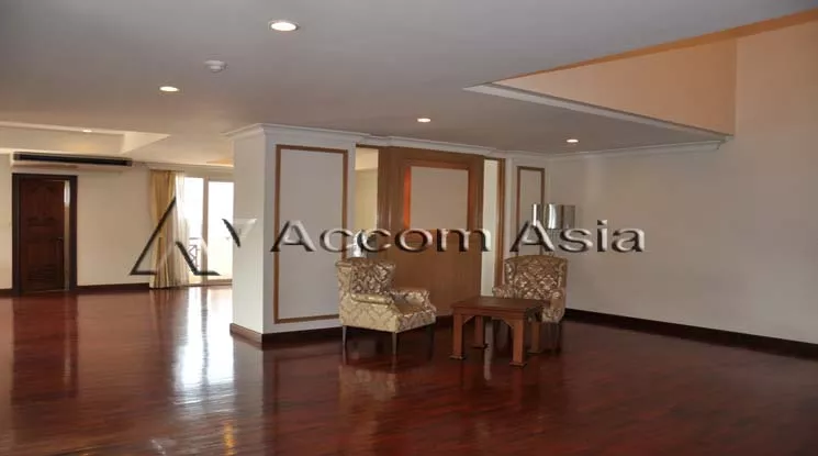 Duplex Condo, Penthouse |  4 Bedrooms  Apartment For Rent in Ploenchit, Bangkok  near BTS Ploenchit (13000190)