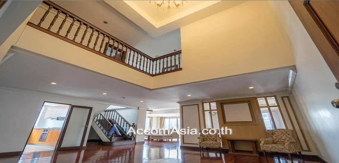 Double High Ceiling, Duplex Condo, Penthouse, Pet friendly |  Classic Elegance Residence Apartment  4 Bedroom for Rent BTS Ploenchit in Ploenchit Bangkok