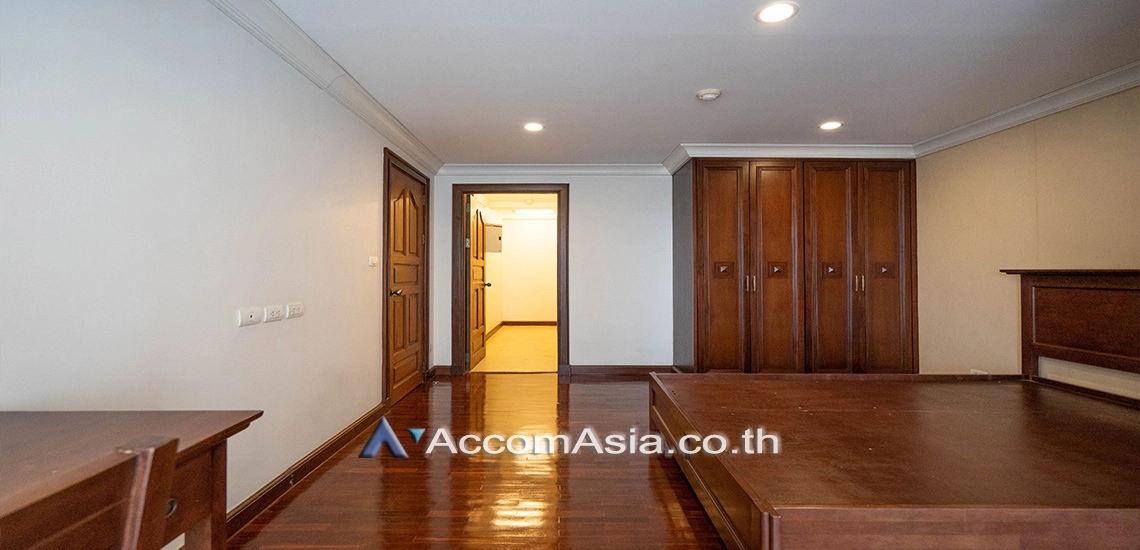 12  4 br Apartment For Rent in Ploenchit ,Bangkok BTS Ploenchit at Classic Elegance Residence 13000191