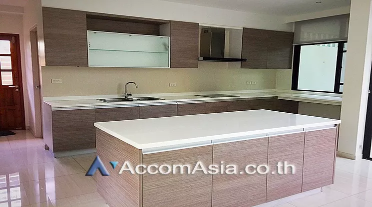  1  4 br House For Rent in Sukhumvit ,Bangkok BTS Ekkamai 13000195