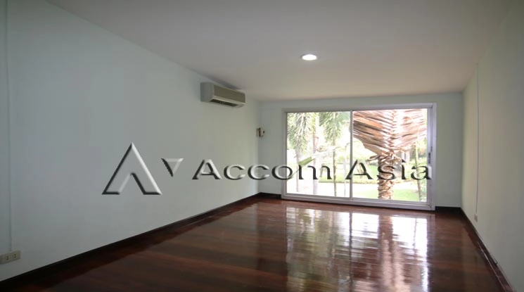 9  3 br Townhouse for rent and sale in Sukhumvit ,Bangkok BTS Phrom Phong 13000222