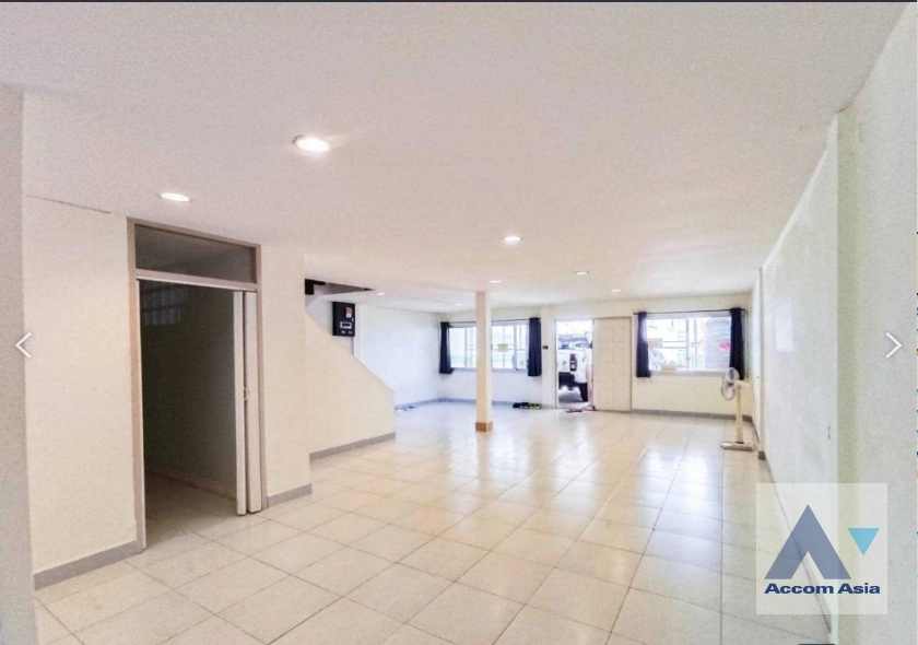 4  3 br Townhouse for rent and sale in Sukhumvit ,Bangkok BTS Phrom Phong 13000222