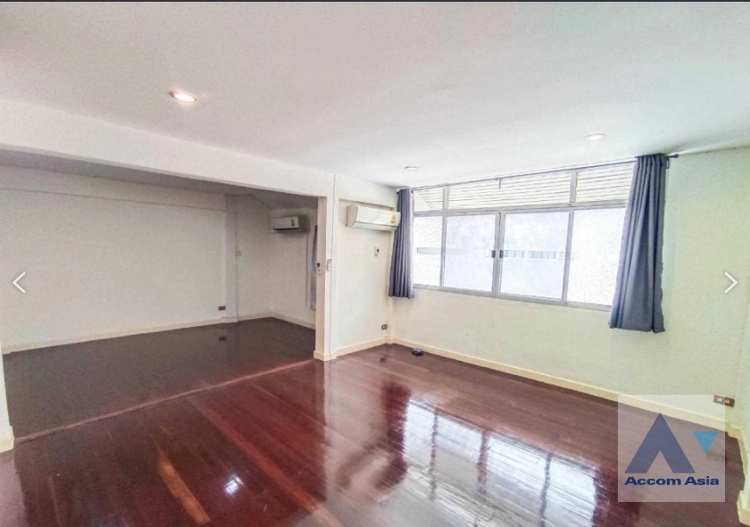 18  3 br Townhouse for rent and sale in Sukhumvit ,Bangkok BTS Phrom Phong 13000222