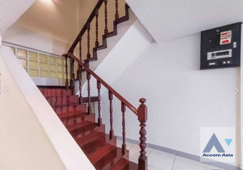 7  3 br Townhouse for rent and sale in Sukhumvit ,Bangkok BTS Phrom Phong 13000222