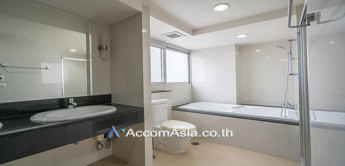 11  3 br Apartment For Rent in Sukhumvit ,Bangkok BTS Asok - MRT Sukhumvit at Peaceful residential 13000223