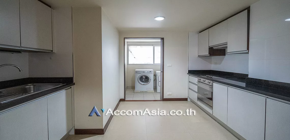 4  3 br Apartment For Rent in Sukhumvit ,Bangkok BTS Asok - MRT Sukhumvit at Peaceful residential 13000223