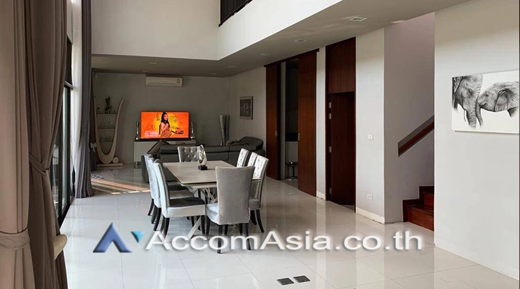  1  5 br House for rent and sale in Sukhumvit ,Bangkok BTS Ekkamai 13000256