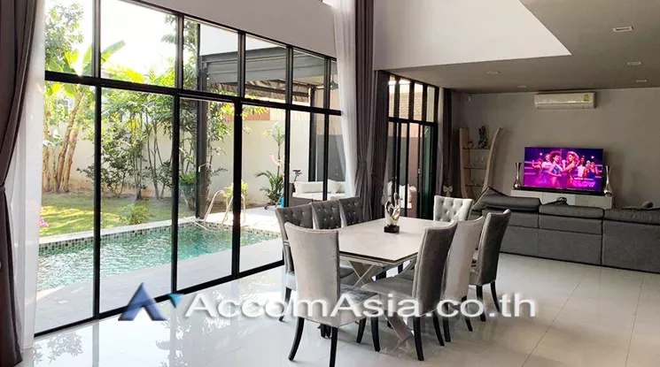  1  5 br House for rent and sale in sukhumvit ,Bangkok BTS Ekkamai 13000256