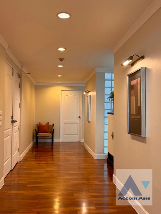 7  4 br Apartment For Rent in Samutprakan ,Samutprakan  at Modern Classy style - Airy Balcony 13000268