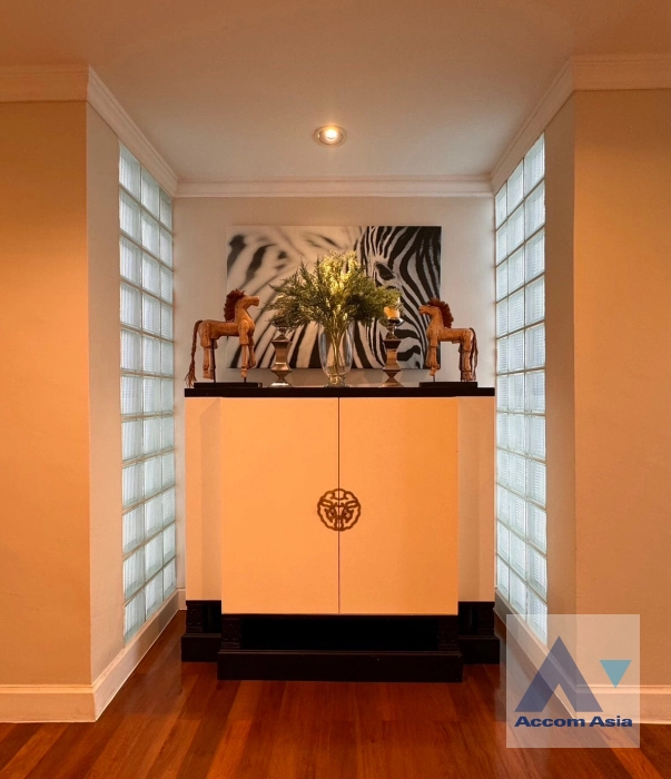 8  4 br Apartment For Rent in Samutprakan ,Samutprakan  at Modern Classy style - Airy Balcony 13000268