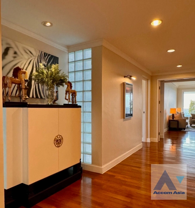 9  4 br Apartment For Rent in Samutprakan ,Samutprakan  at Modern Classy style - Airy Balcony 13000268