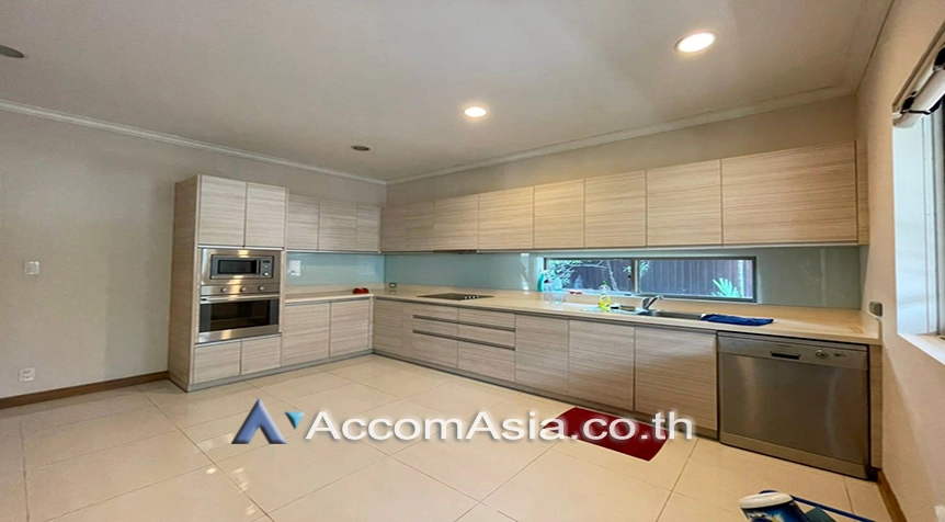 6  3 br House for rent and sale in Sukhumvit ,Bangkok BTS Phrom Phong 13000277