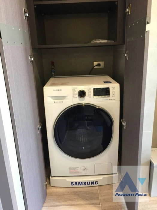 14  1 br Condominium For Rent in Silom ,Bangkok BTS Surasak at The Diplomat Sathorn 13000278