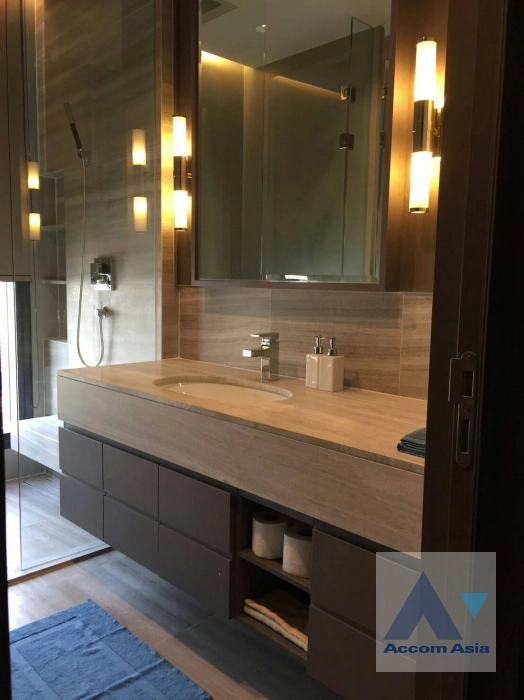 13  1 br Condominium For Rent in Silom ,Bangkok BTS Surasak at The Diplomat Sathorn 13000278