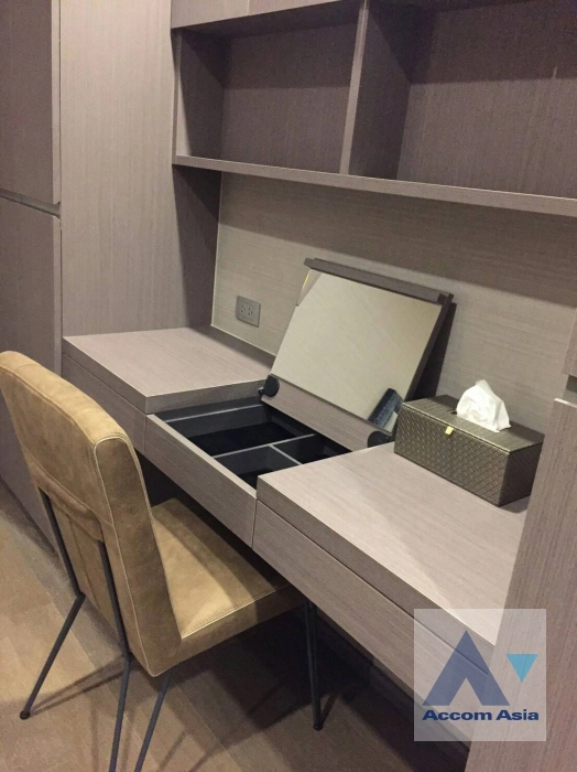 11  1 br Condominium For Rent in Silom ,Bangkok BTS Surasak at The Diplomat Sathorn 13000278