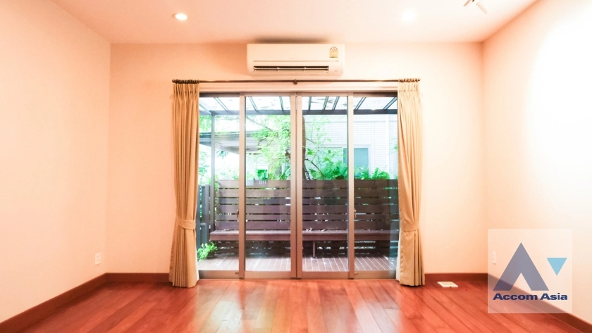 7  3 br House for rent and sale in Sukhumvit ,Bangkok BTS Phrom Phong 13000279
