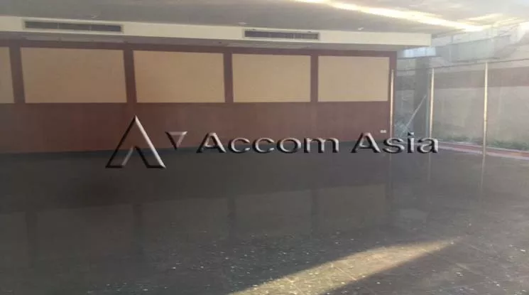 unit Retail / showroom For Rent in Sukhumvit, Bangkok  near BTS Phrom Phong (13000339)