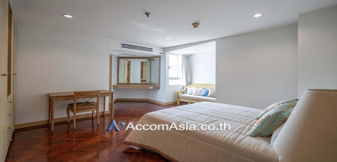 14  6 br Apartment For Rent in Sathorn ,Bangkok BTS Chong Nonsi at Thai Colonial Style 13000361