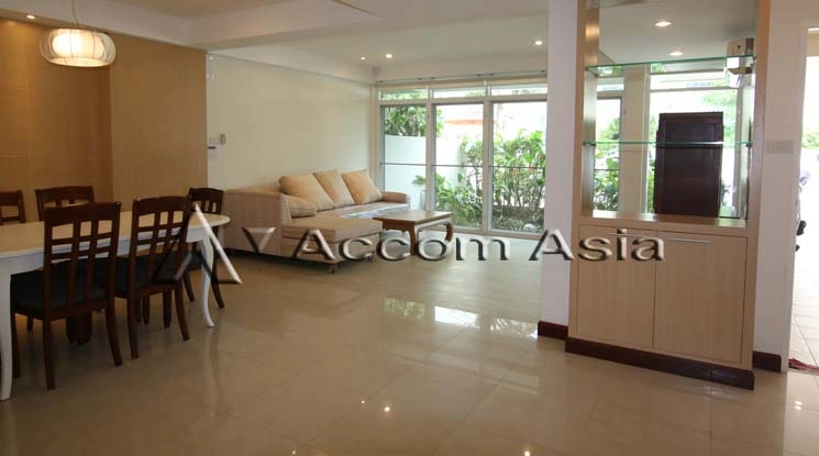  1  3 br House For Rent in Sukhumvit ,Bangkok BTS Ekkamai at Ekkamai Cozy House with swimming pool 13000362