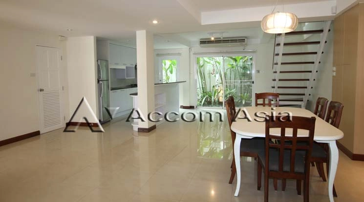 unitCommon Pool |  3 Bedrooms  House For Rent in Sukhumvit, Bangkok  near BTS Ekkamai (13000362)