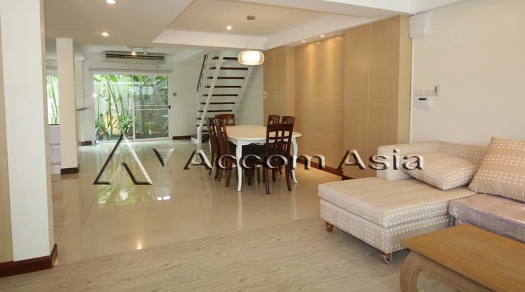  1  3 br House For Rent in Sukhumvit ,Bangkok BTS Ekkamai at Ekkamai Cozy House with swimming pool 13000362