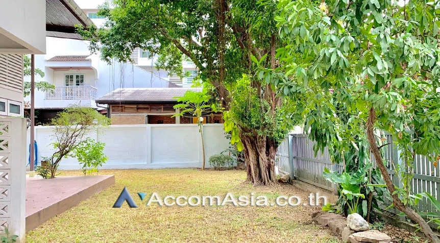 7  3 br House for rent and sale in Sukhumvit ,Bangkok BTS Thong Lo 13000371