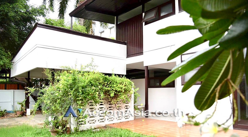 9  3 br House for rent and sale in Sukhumvit ,Bangkok BTS Thong Lo 13000371