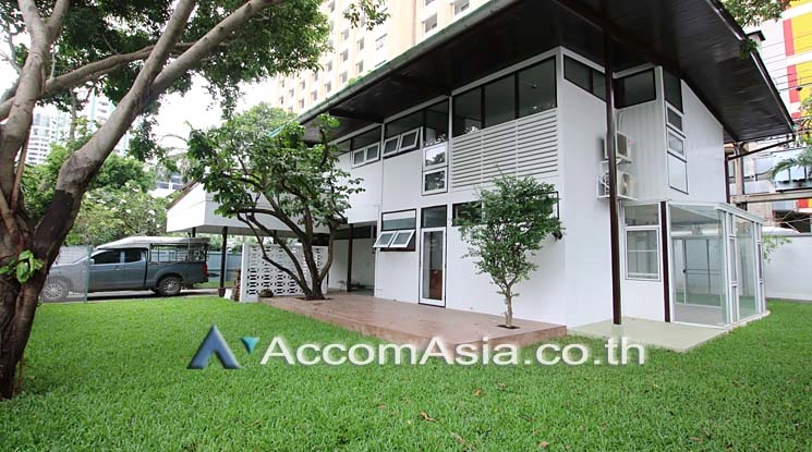  2  3 br House for rent and sale in Sukhumvit ,Bangkok BTS Thong Lo 13000372