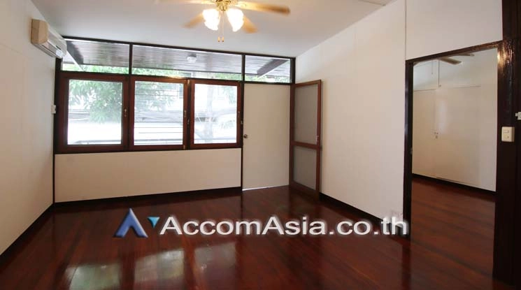 7  3 br House for rent and sale in Sukhumvit ,Bangkok BTS Thong Lo 13000372