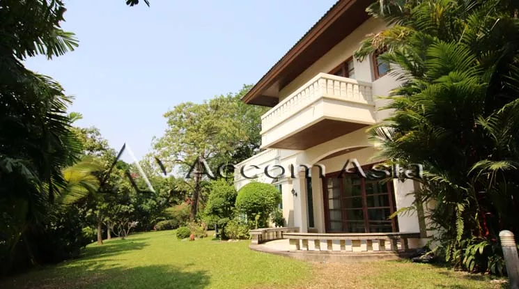 unit 4 Bedrooms  House For Rent in Samutprakan, Samutprakan  near BTS Bang Na (13000387)