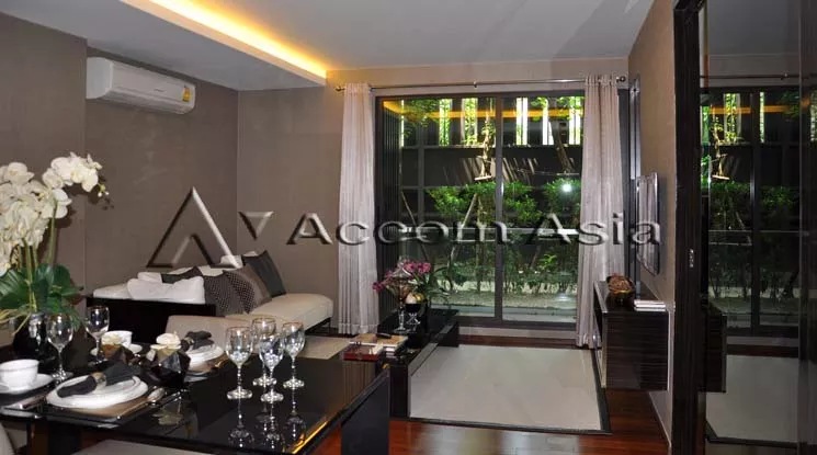  1 Bedroom  Condominium For Rent & Sale in Sukhumvit, Bangkok  near BTS Ekkamai (13000391)
