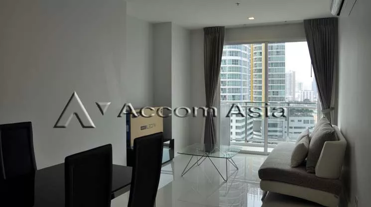  3 Bedrooms  Condominium For Rent in Sukhumvit, Bangkok  near BTS Phra khanong (13000398)